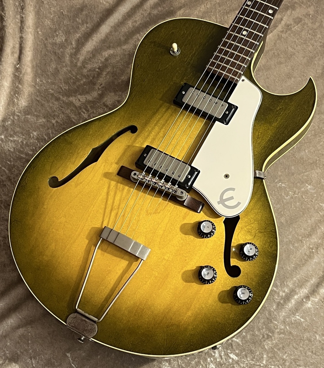 Epiphone 【Vintage】E452TD Sorrento Royal Olive 1961年製 [PAF搭載