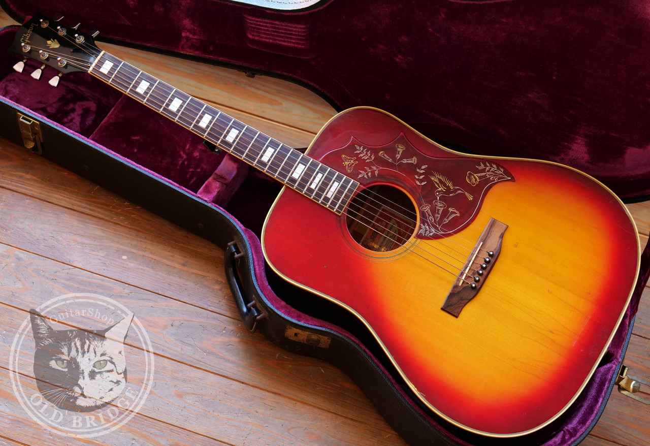 Gibson Hummingbird Custom 1974-75（ビンテージ）【楽器検索
