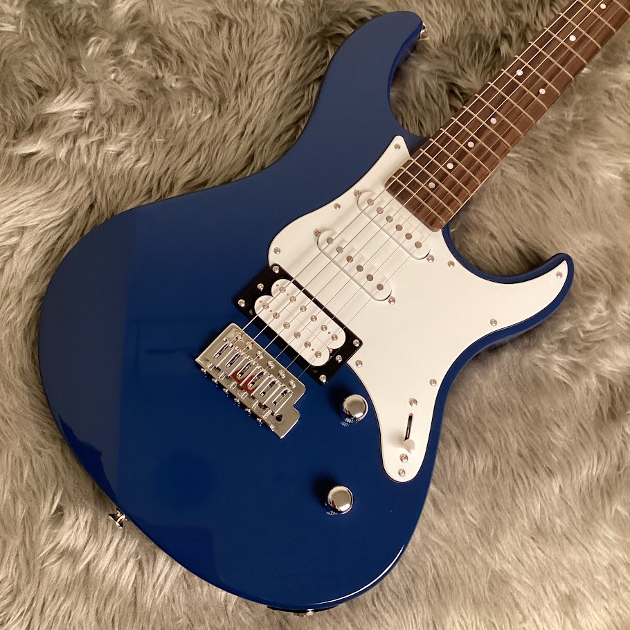 YAMAHA PAC112V パシフィカ　ユナイテッドブルー　値下げ交渉可 YAMAHA PAC112V パシフィカ ユナイテッドブルー 値下げ交渉可