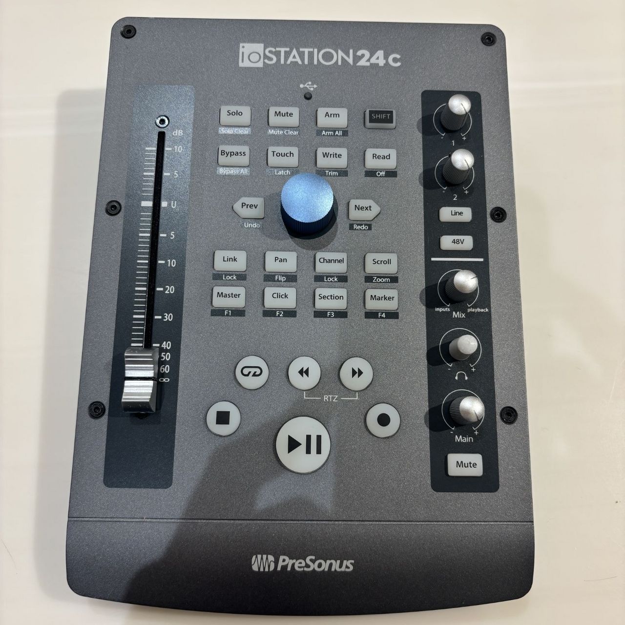 PreSonus ioStation 24c【長期在庫の為特別価格】（新品特価/送料無料