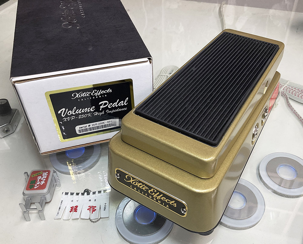 XOTIC XVP-250K 未使用 新品同様 Xotic Volume Pedal XVP-250K High Impedance Gold【赤坂店扱い