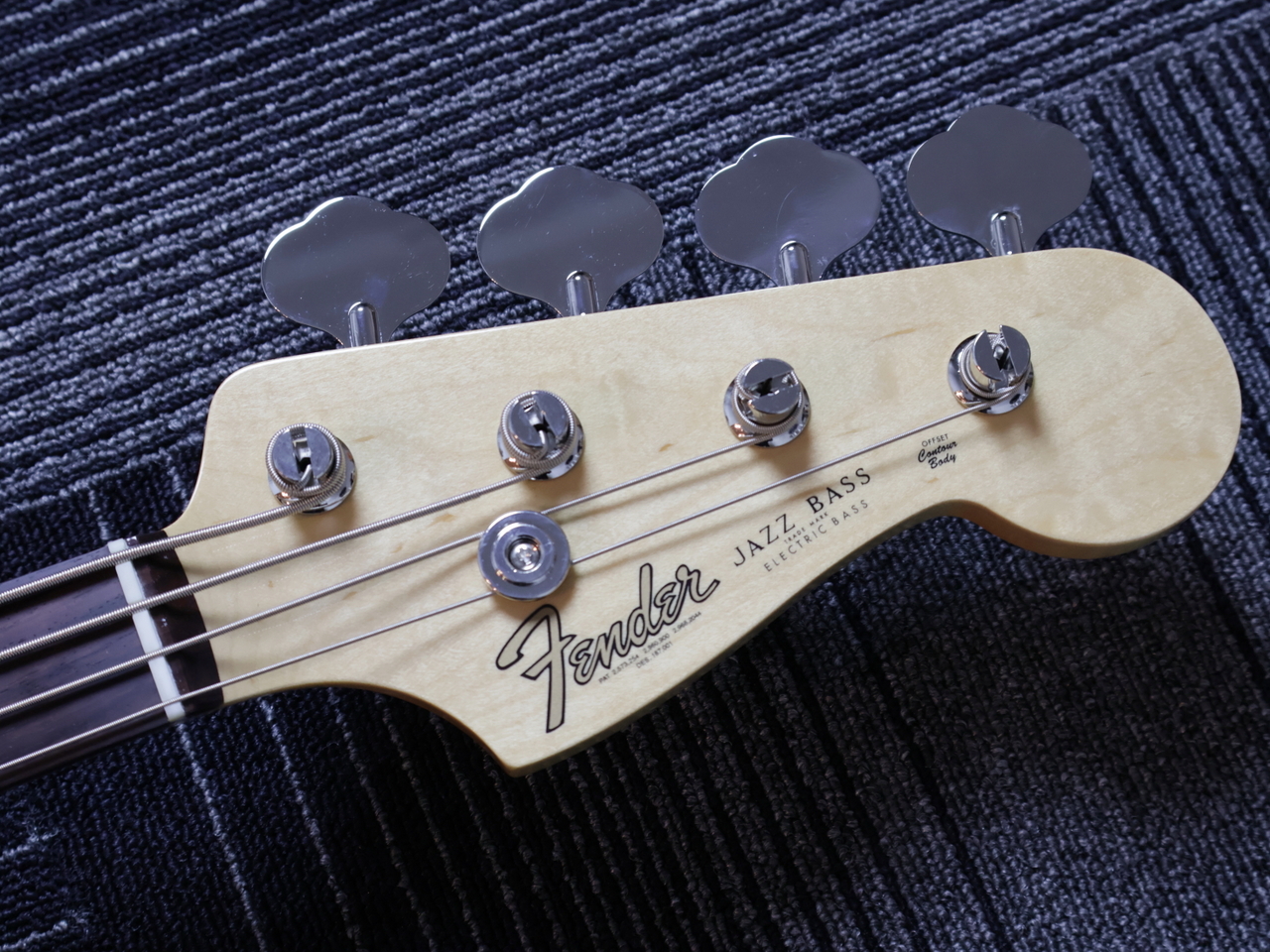 Fender Made in Japan Traditional 60s Jazz Bass -Black-【3.90kg