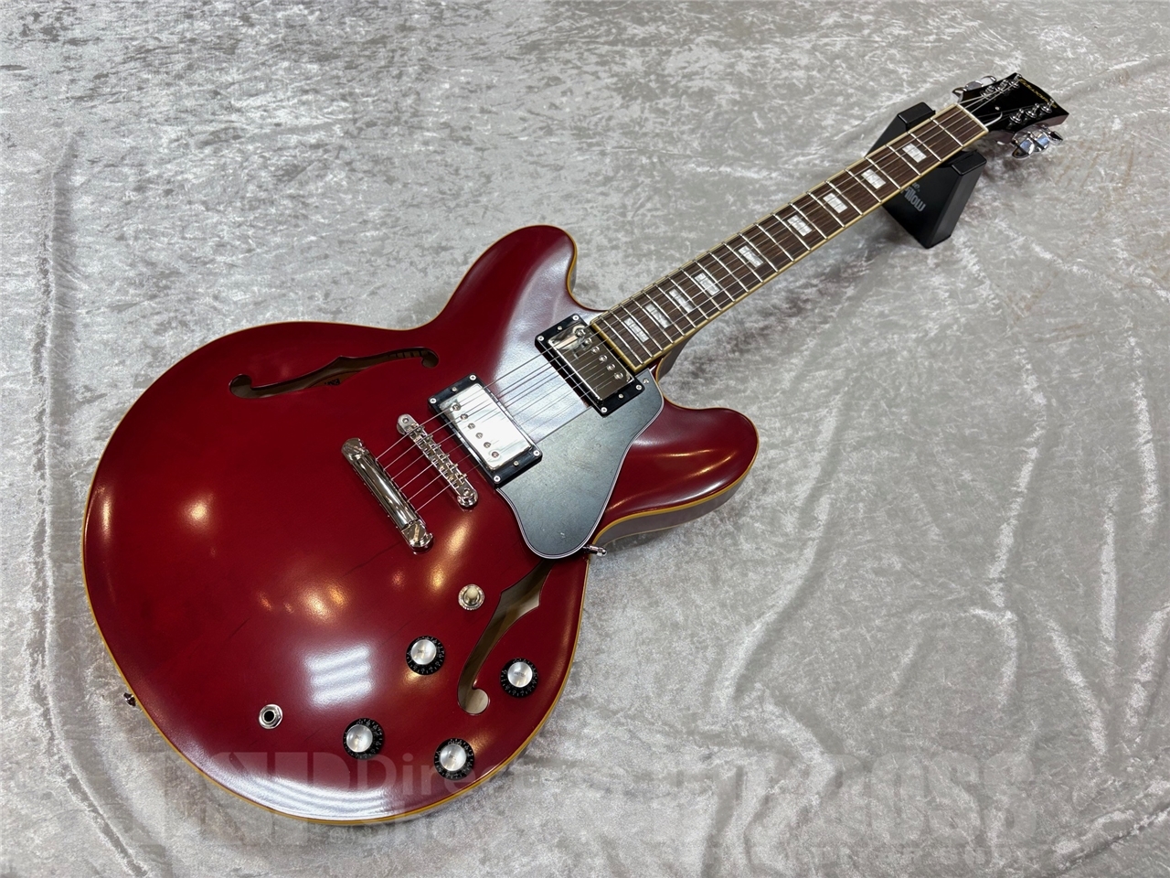 ギター Edwards E-SA-STD CHERRY bigsby moded EDWARDS E-SA-STD Cherry / 楽器屋BOW オンラインストア