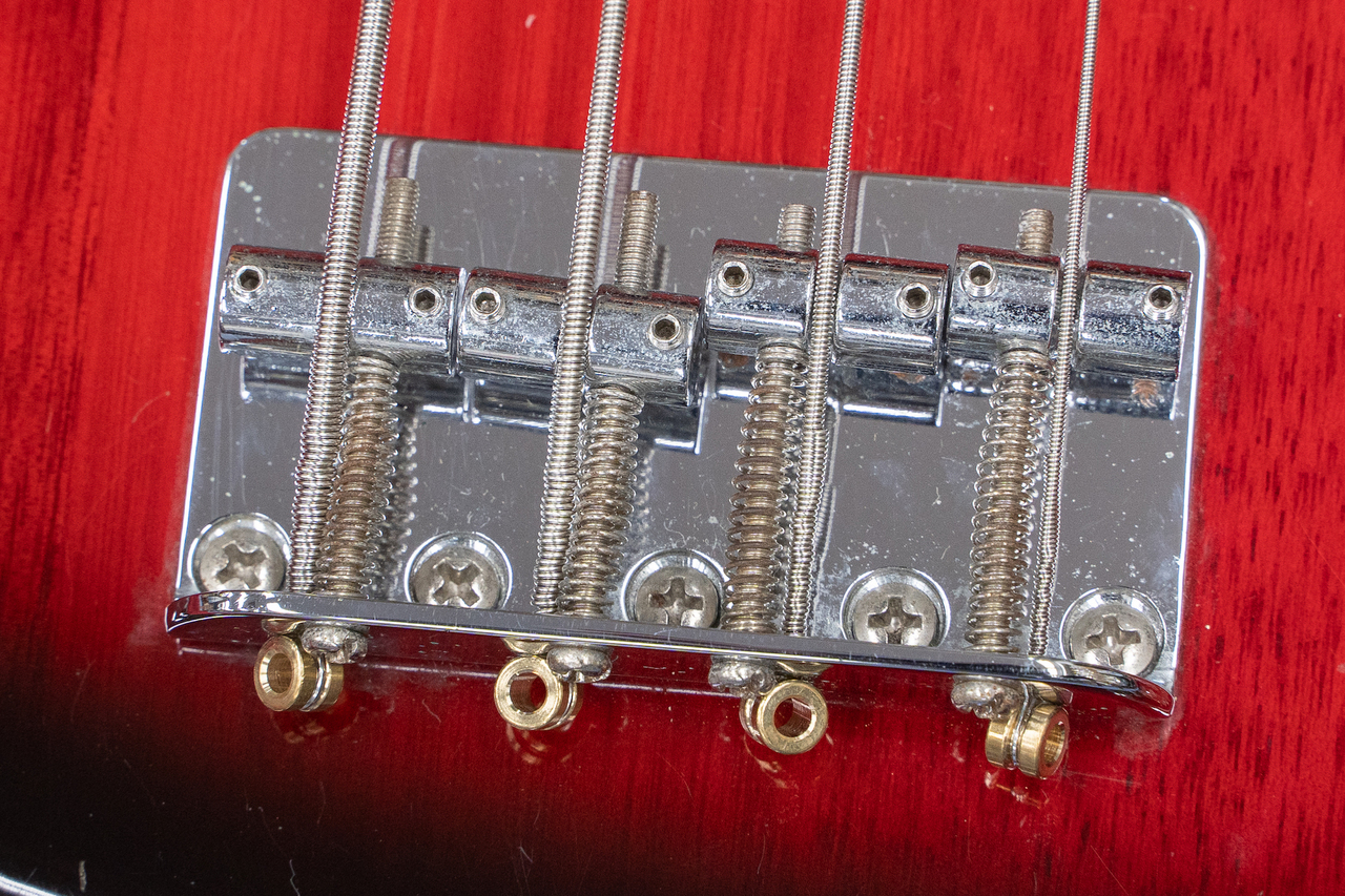 Squier by Fender Jazz Bass 2 Tone Red Burst Standard Series 