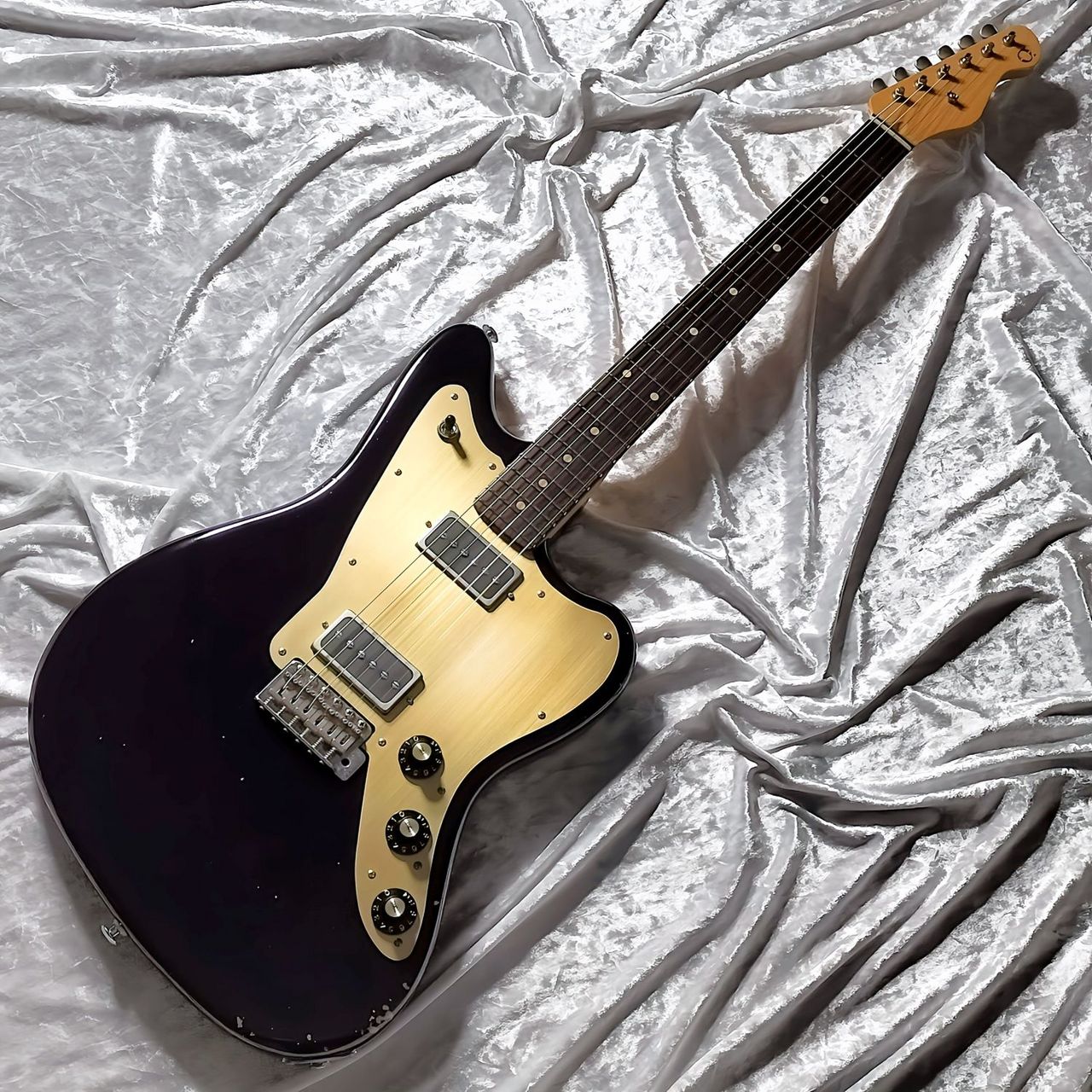 Black Smoker TRAD MASTER SIGMA-JM Gold Anodized Medium aged 濡羽色