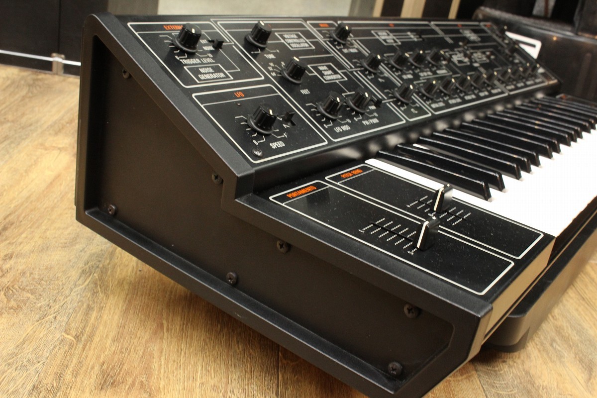 YAMAHA CS-10 【VINTAGE】 【キーボードマート新宿】【新宿店