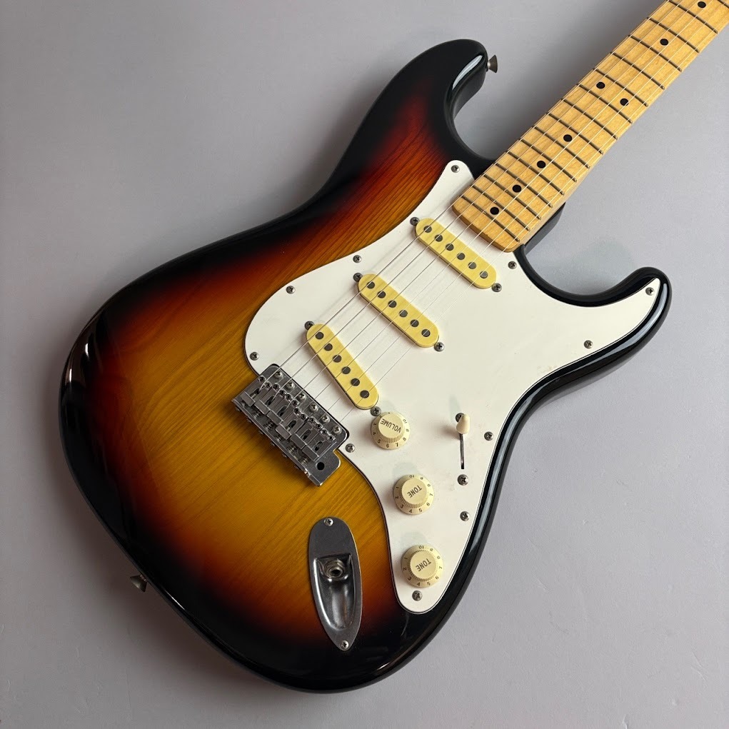 Fender Japan Eシリアル ストラトキャスター ST72-55 CST Fender Japan ST72-55(CST-50M)Black フジゲン製【Eシリアル