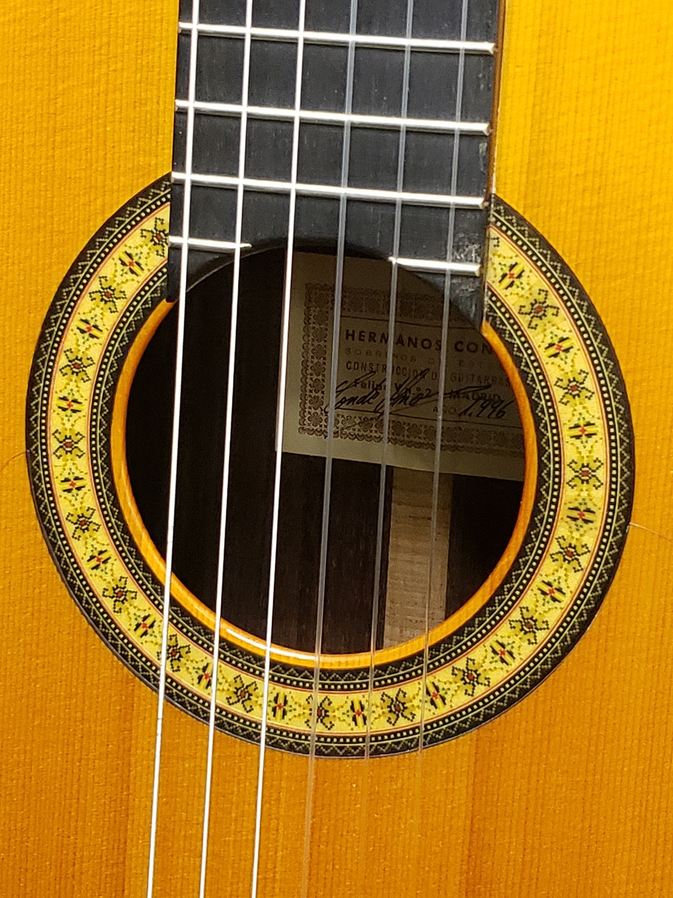 人気本物保証CONDE HERMANOS コンデ・エルマノス EF-4 フラメンコギター 1996年製 専用ハードケース付き フラメンコギター