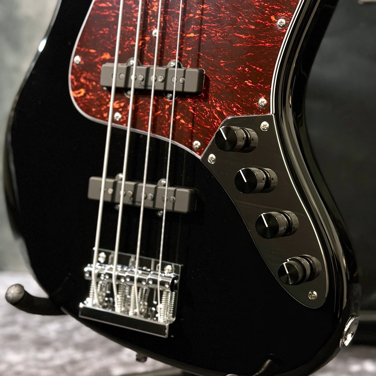 Sadowsky ML21 VJ4 -Black- #006489-26【3.61kg】【アルダーボディ