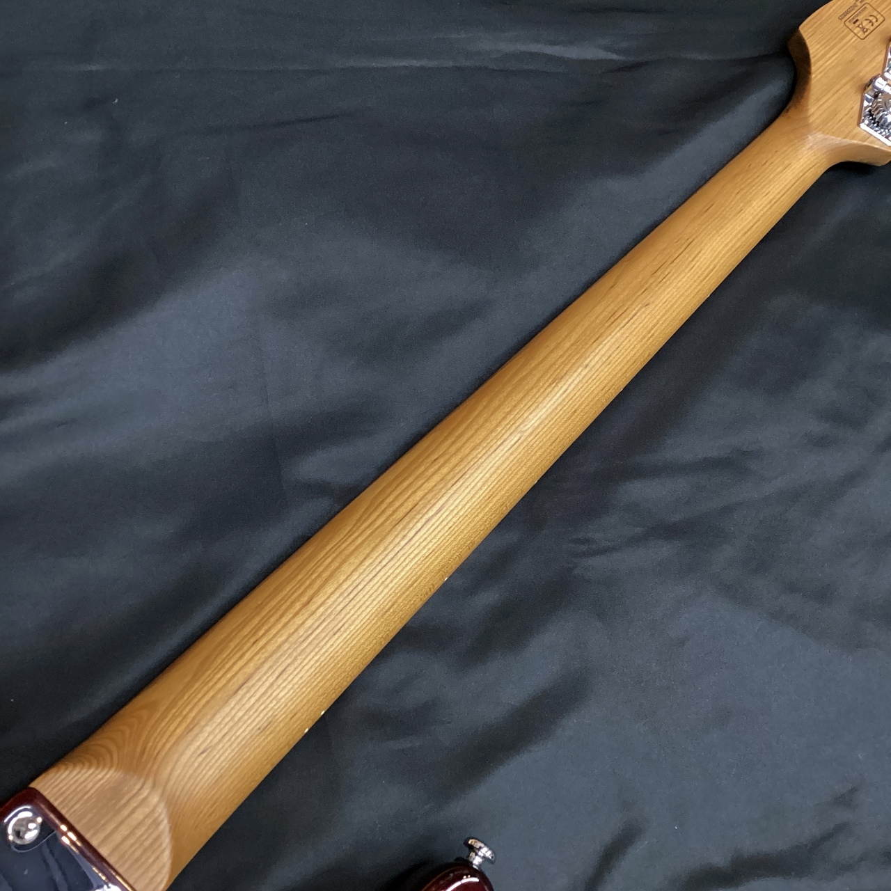 Sire P5 Alder-4 TS (サイアー 4弦 プレシジョンベースタイプ)（中古