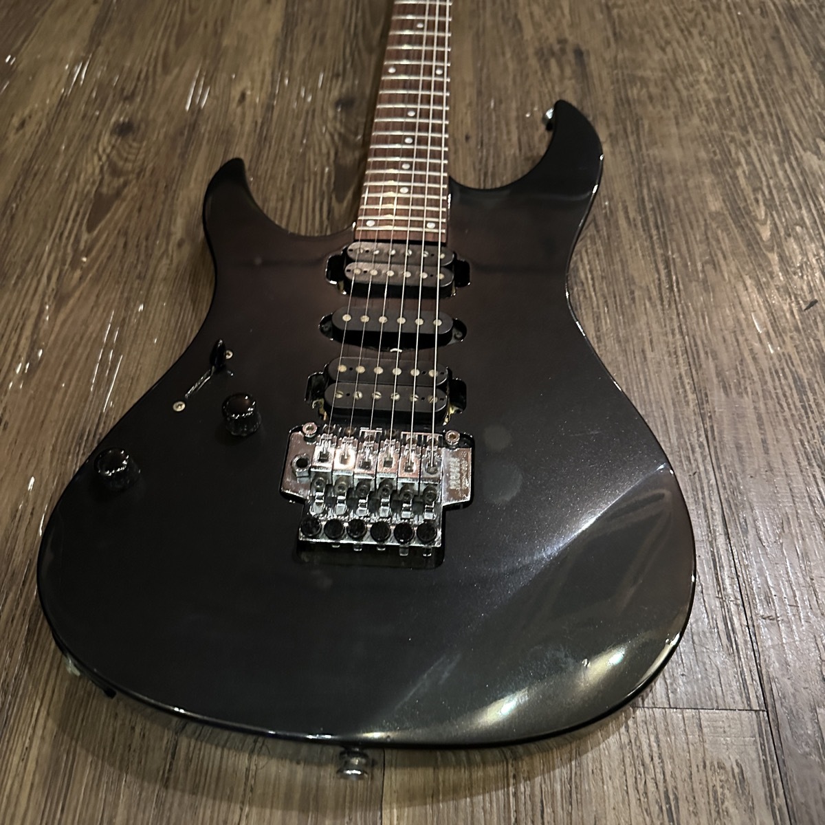 YAMAHA RGX-421 DL レフティーモデル Electric Guitar（中古