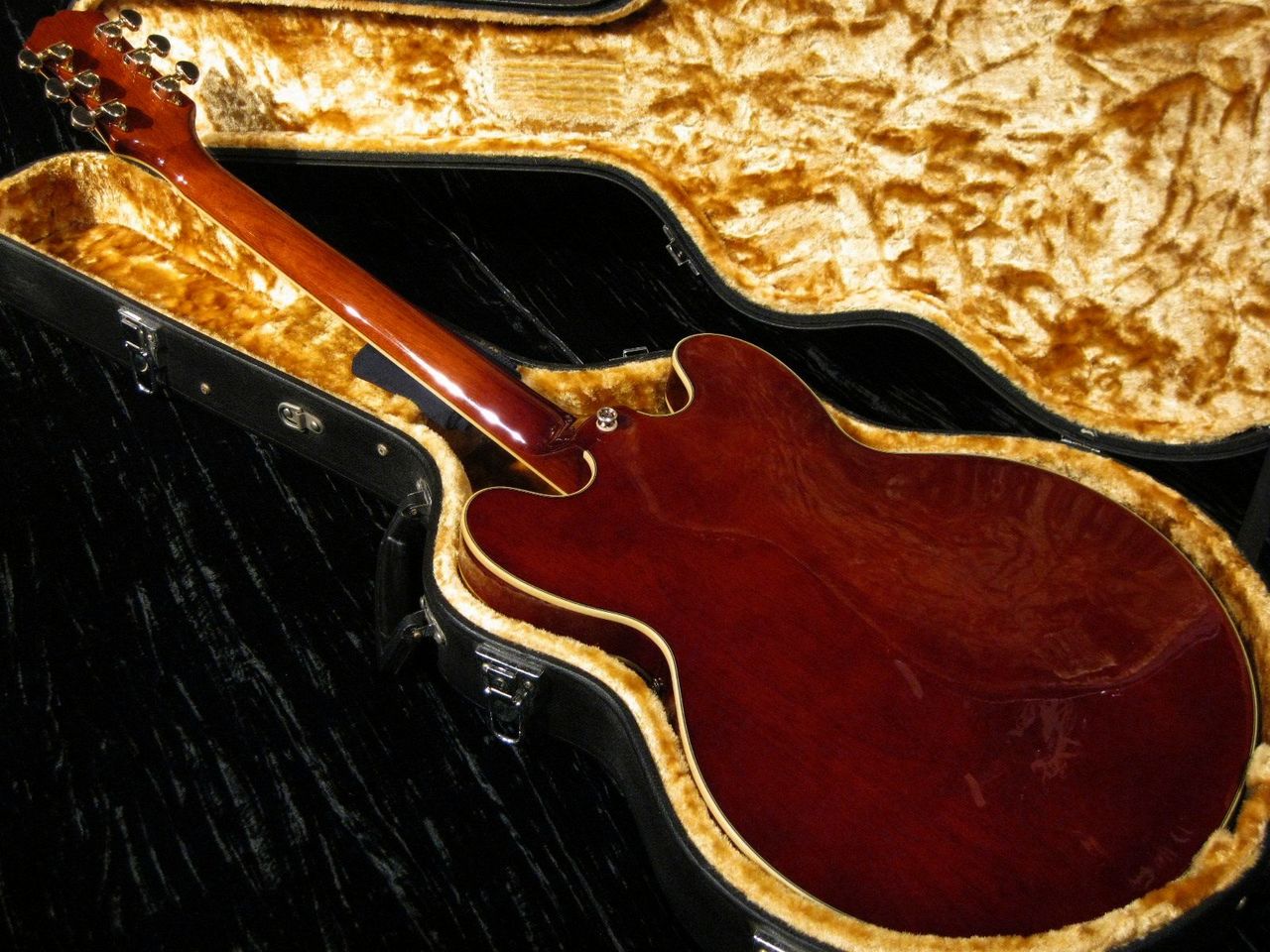 Epiphone Sheraton 美品 ハードケース付属 E212TV Yahoo!オークション -「epiphone sheraton」(ギター) (楽器