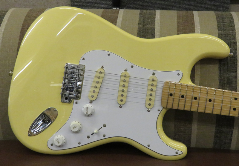Fender Japan ST72 YWH（中古）【楽器検索デジマート】