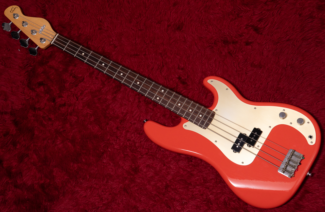 ベース Black Smoker / Beta P4 Trad Master BLACK SMOKER Trad Master Series Beta P4 (Vintage White/Light