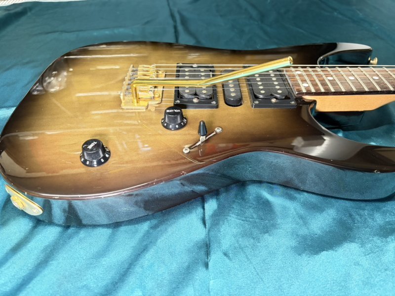 Charvel CDS 38（中古）【楽器検索デジマート】