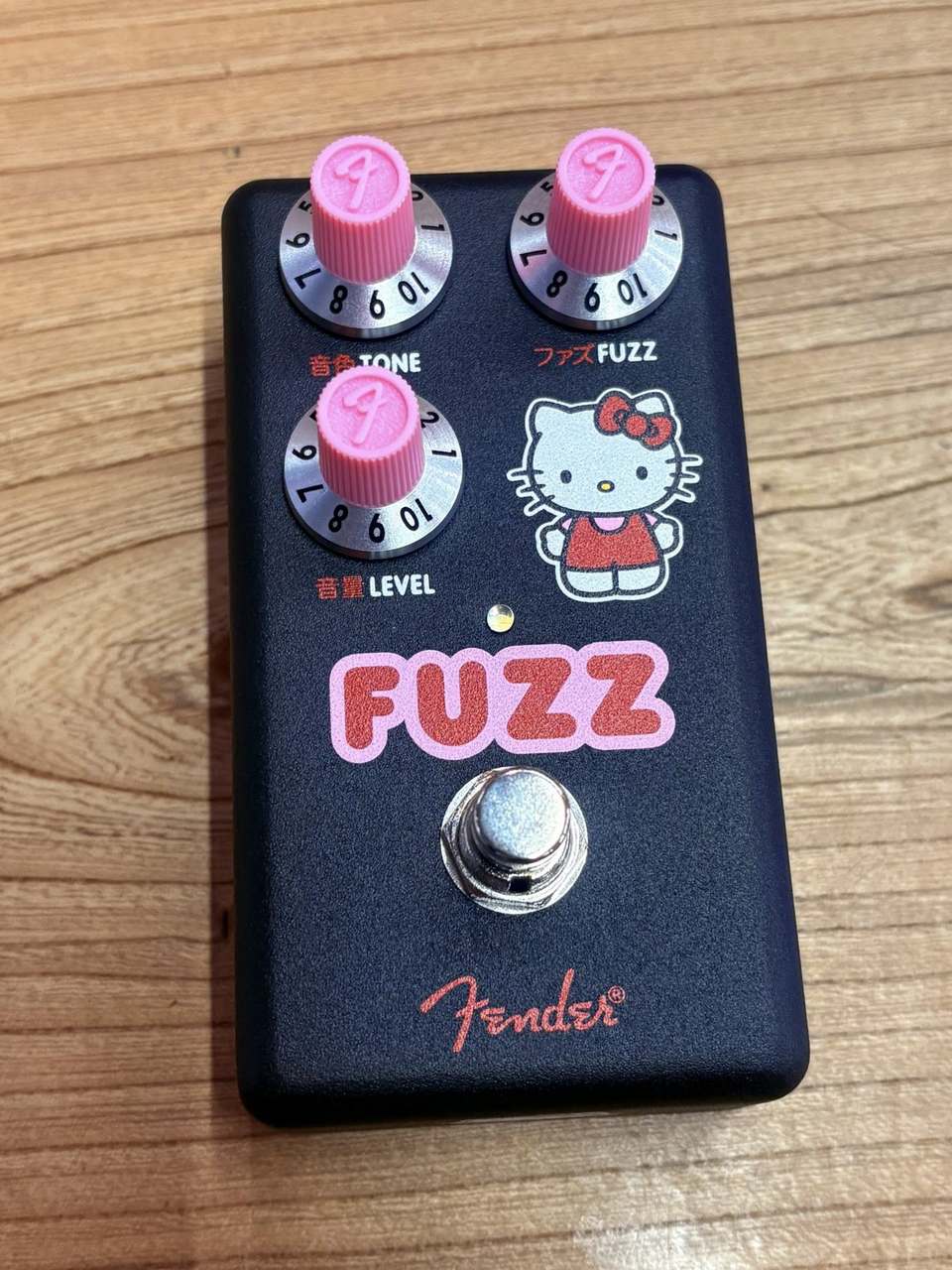 Fender Fender x Hello Kitty Fuzz Pedal Black（新品）【楽器検索