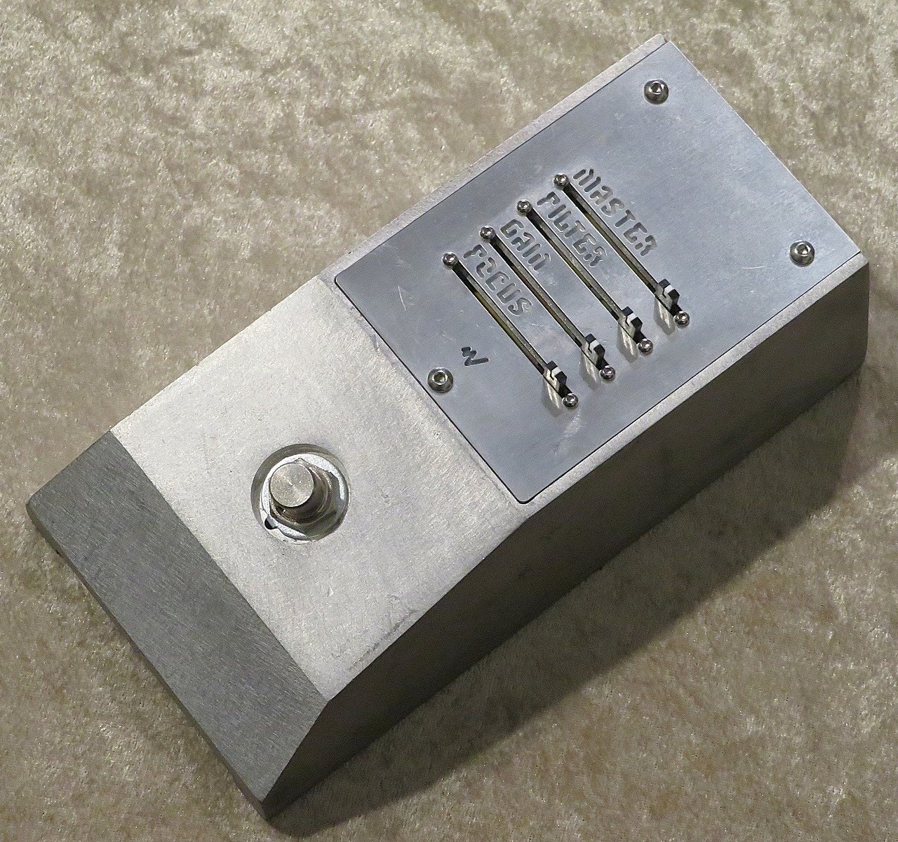 生産完了品 EAE 0xEAE Boost ハイゲインブースター 美品 ELECTRONIC AUDIO EXPERIMENTS 0xEAE Boost（EAE）ブースター