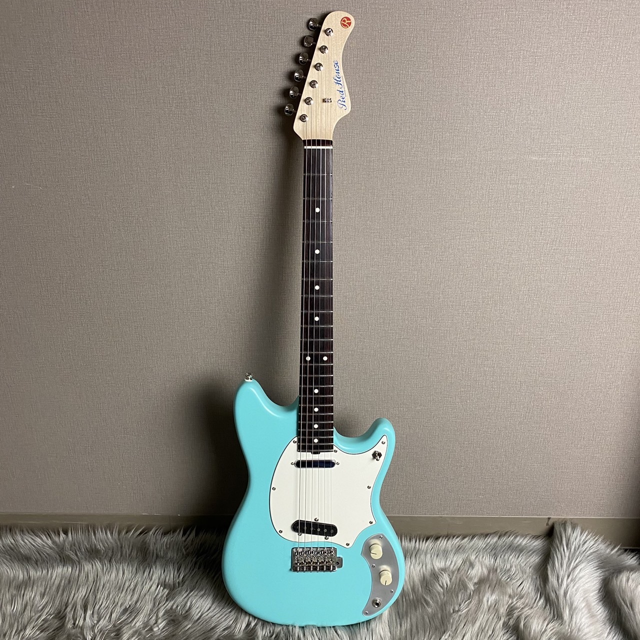 ギター Red House Guitars MUG Tiffany Blue 終了しました：【2023福岡ギターショー】Red Houseブース紹介