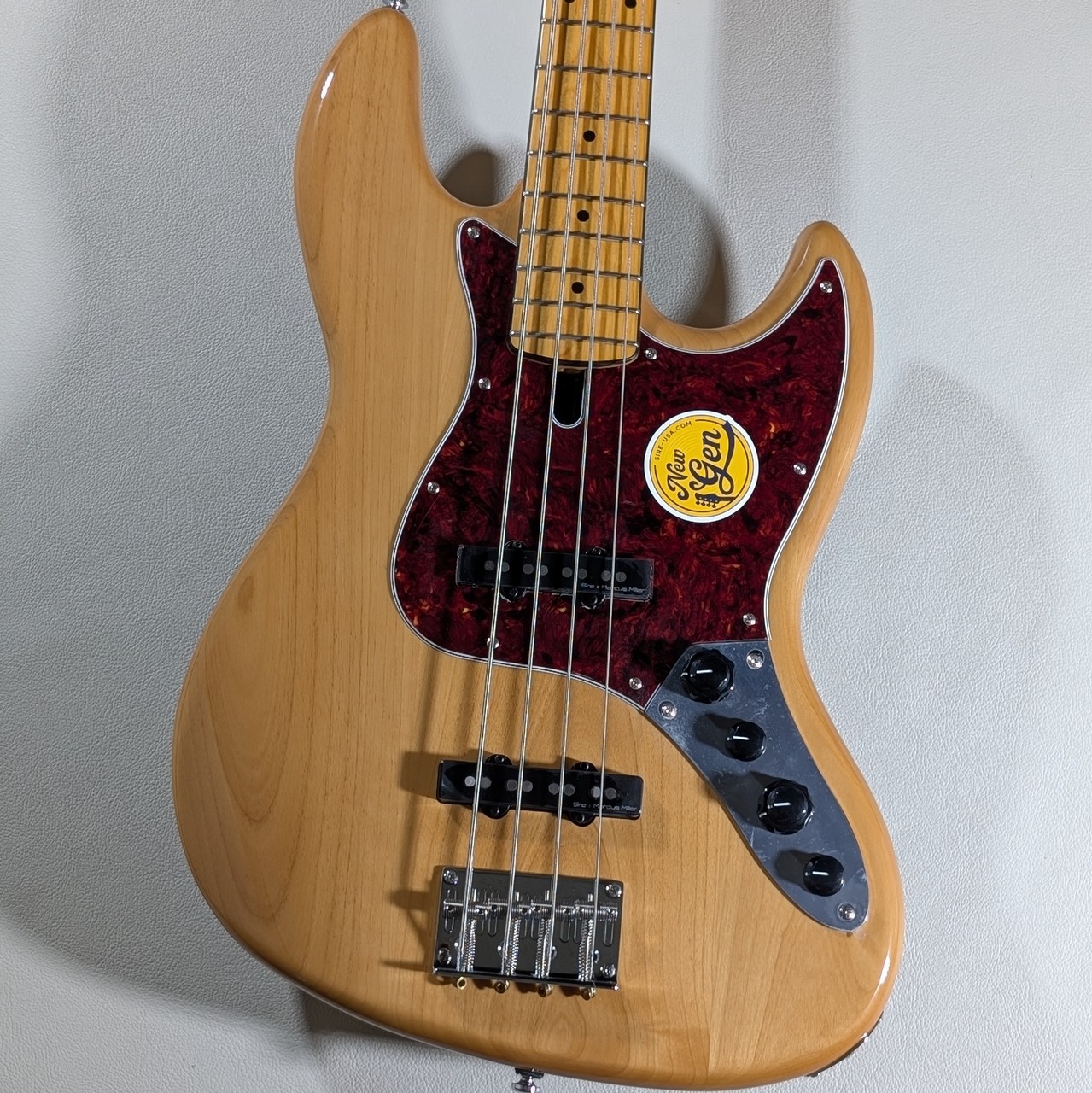 Sire Marcus Miller V7 Vintage Alder-4 New Gen -Natural