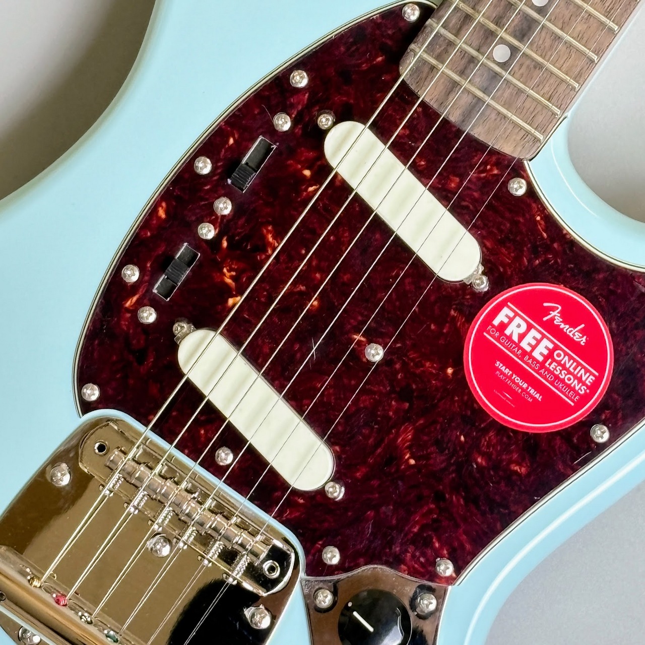 Squier by Fender 【現物画像】 Classic Vibe '60s Mustang Laurel