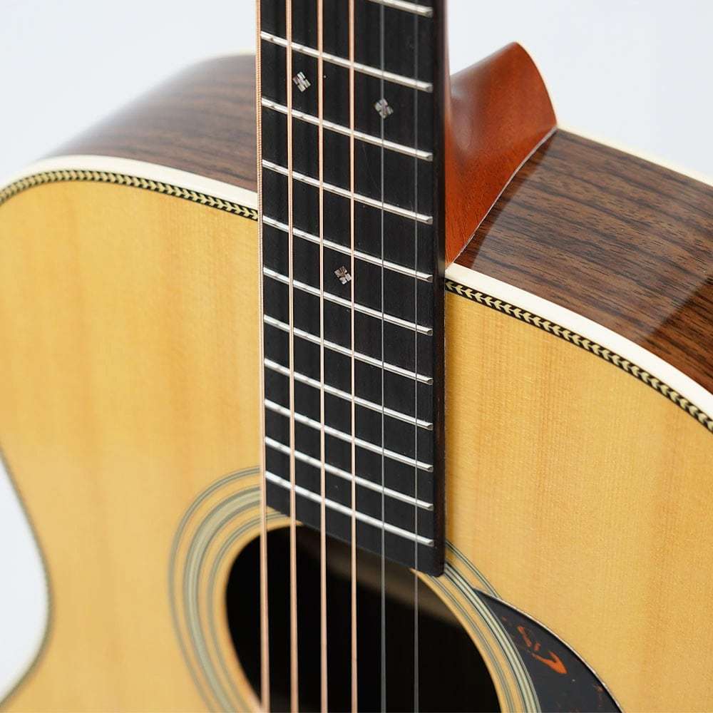 Martin 000-28 Standard (2024年製/旧仕様) [限定特別価格]（新品特価