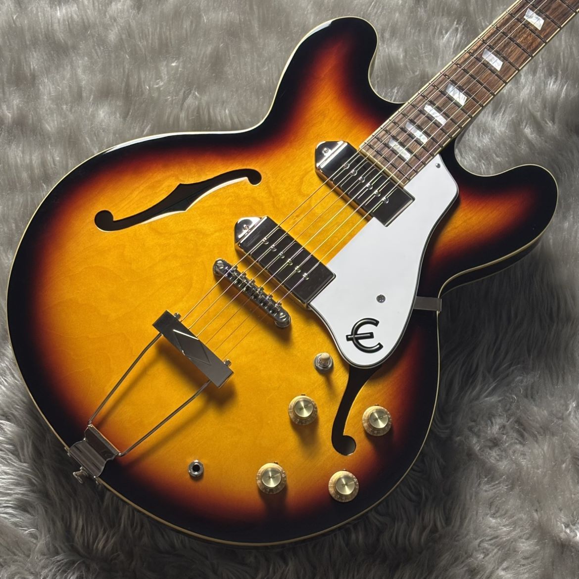 Epiphone CASINO VS 美品中古 Epiphone Casino Vintage Sunburst w/bag – Tone Shop Guitars