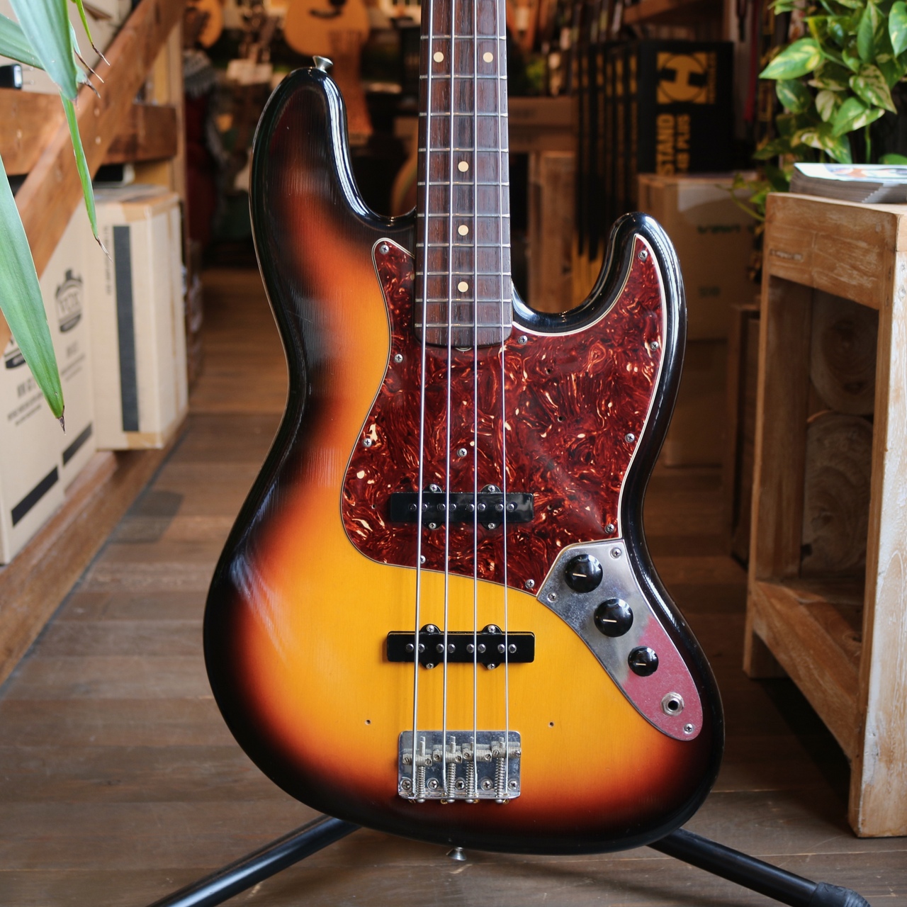 優待特典一覧 Fender Custom 3-Color Classic Closet Bass Jazz 1964 Shop その他