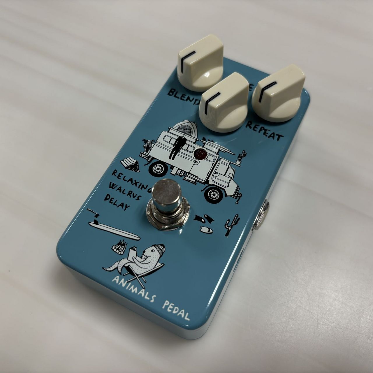 Animals Pedal RELAXING WALRUS DELAY【現物写真】（中古）【楽器検索