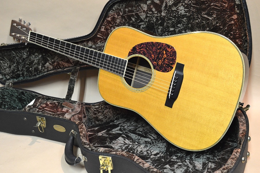 Martin HD-28 LSV 2005年製