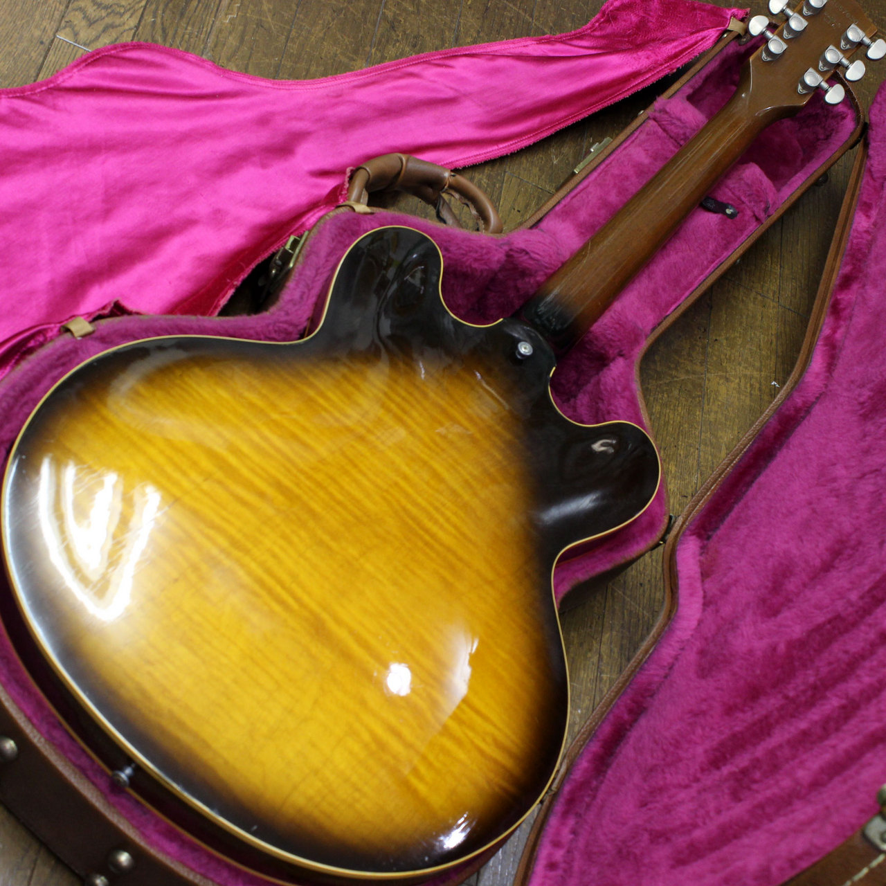 Gibson ES-335 Dot Vintage Sunburst セミアコ サンバーストGibson創業