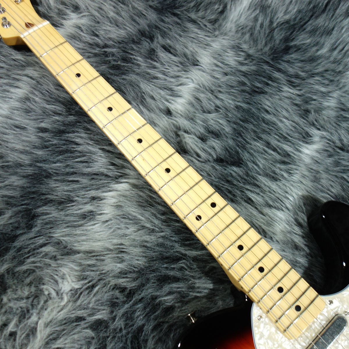 Fender FSR Made In Japan Traditional II 60s Telecaster Thinline 3