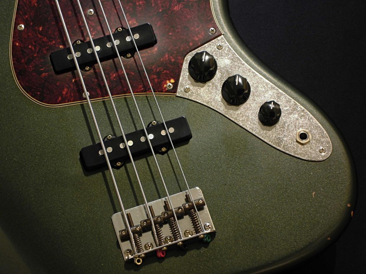 Black Smoker TM BETA J4 Trad Master / Sherwood Green Metallic