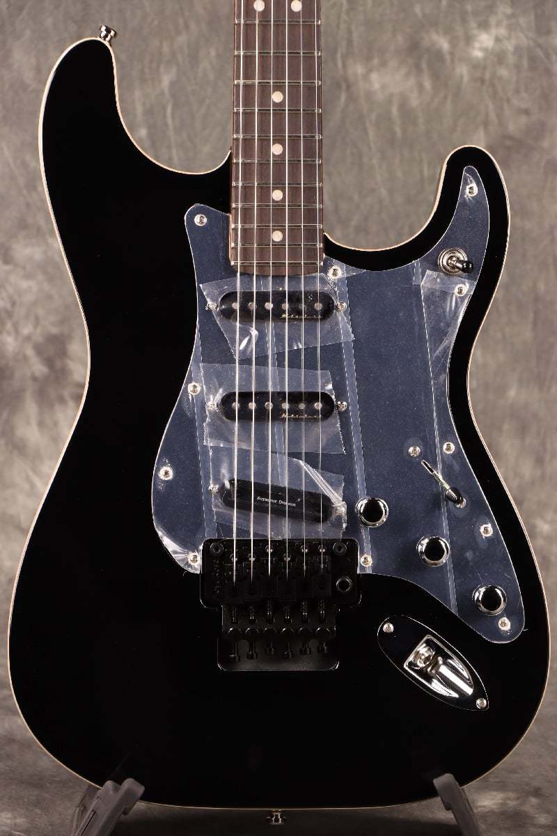 Fender Tom Morello Stratocaster Rosewood Fingerboard Black トム