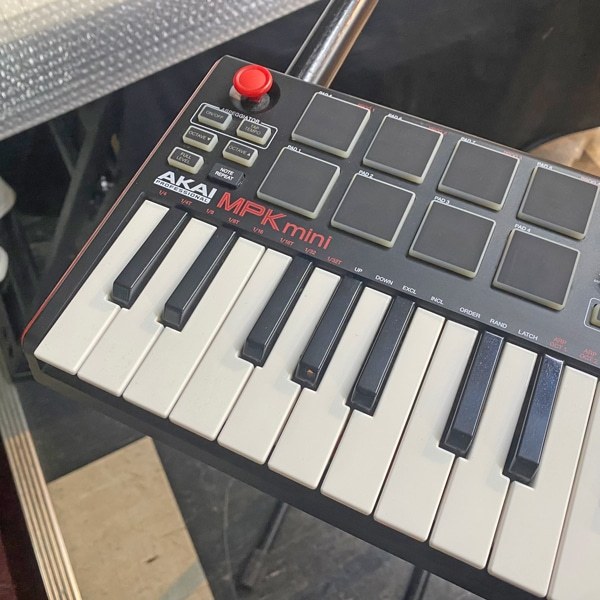 AKAI MPK mini MK2(中古)【楽器検索デジマート】 AKAI MPK mini MK2(中古)【楽器検索デジマート】