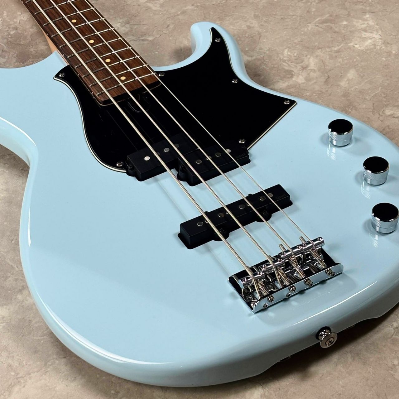 YAMAHA BB434 Ice Blue（アイスブルー）島村楽器限定カラー【現物画像