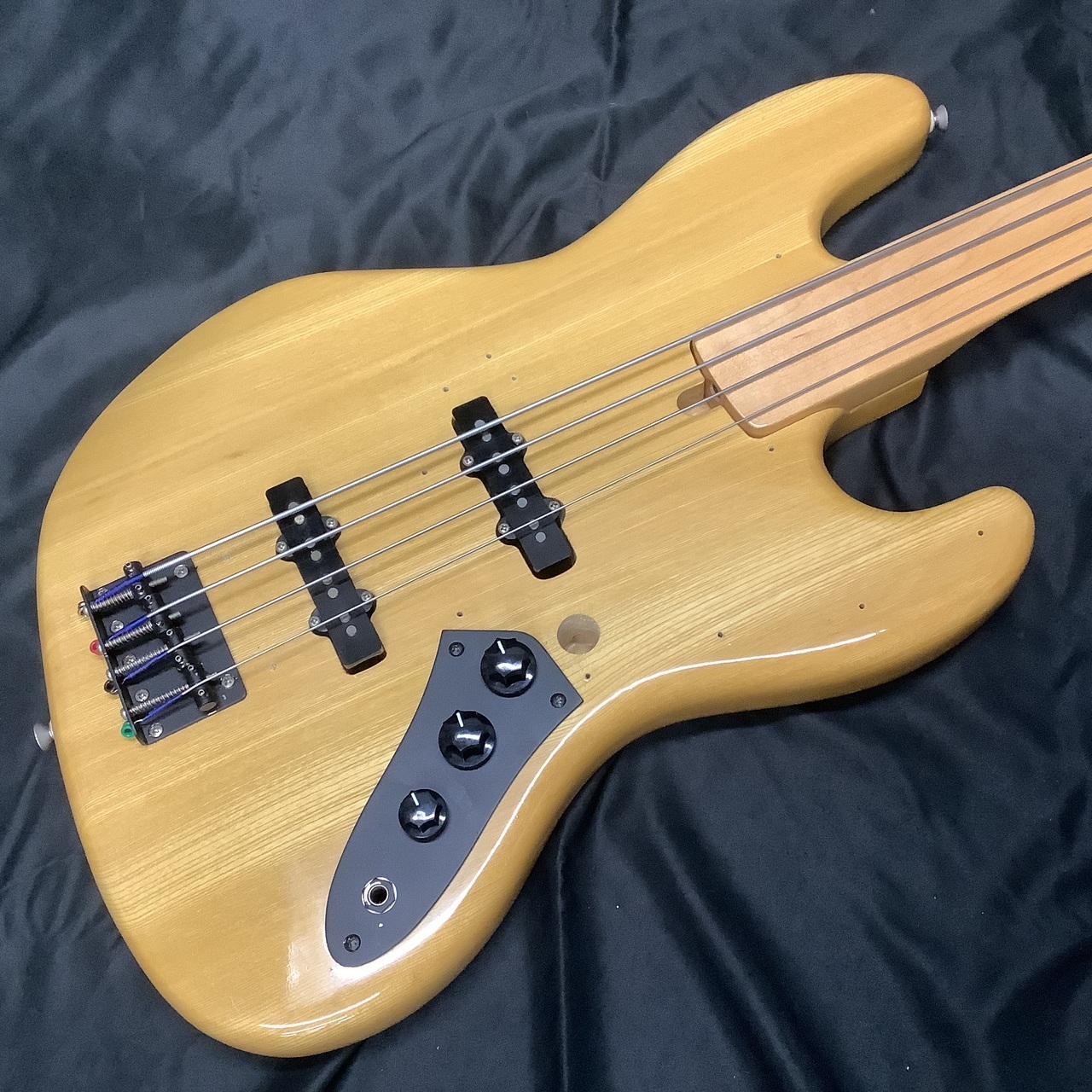 【レア】　グラシアス　JAZZベース　フレットレス　MOD Greco 【半期決算セール!】 フレットレスベース 1977年製