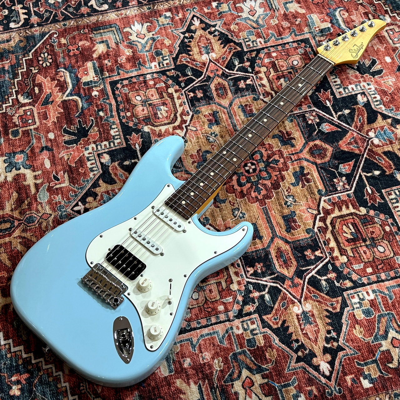 Suhr Classic S Antique HSS SBL / Rosewood 【ライト・エイジド加工