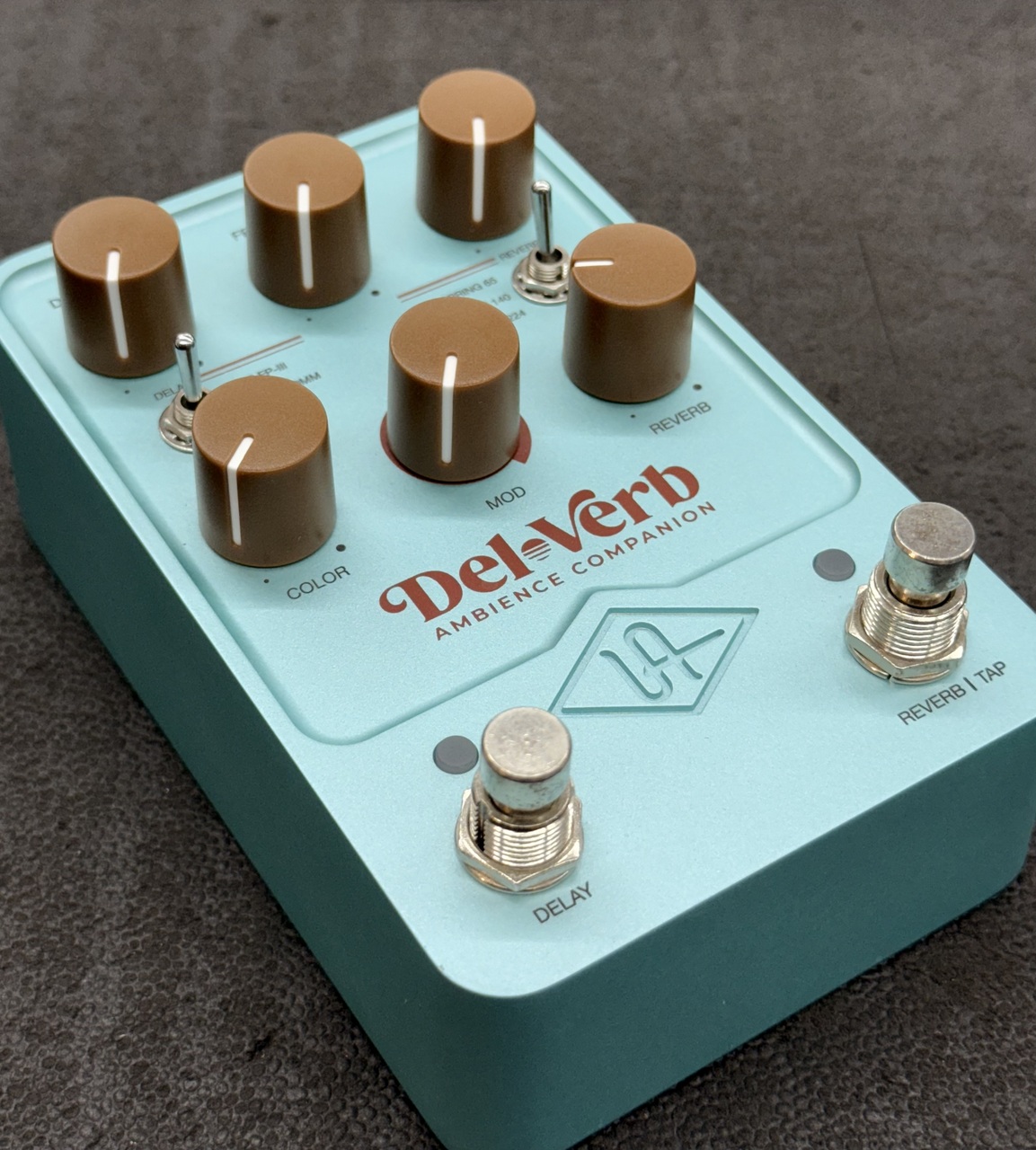 Del-Verb ギターエフェクター UNIVERSAL AUDIO Del-Verb Ambience Companion」の人気商品一覧