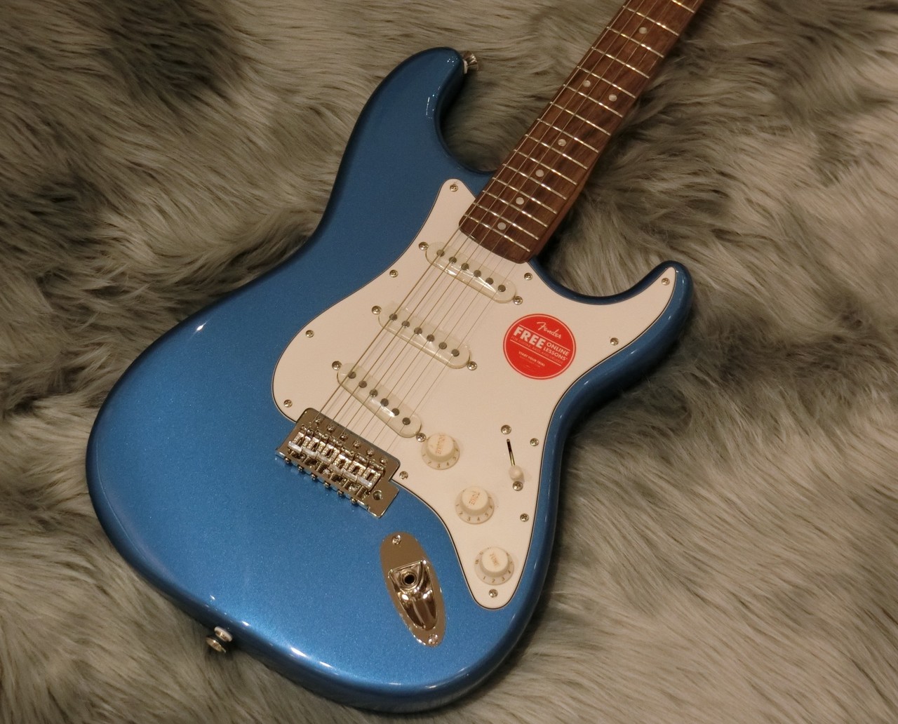 新品に近い★Classic Vibe '60s Stratocaster LPB Squier by Fender Classic Vibe 60s Stratocaster LPB 【3.1kg】（新品