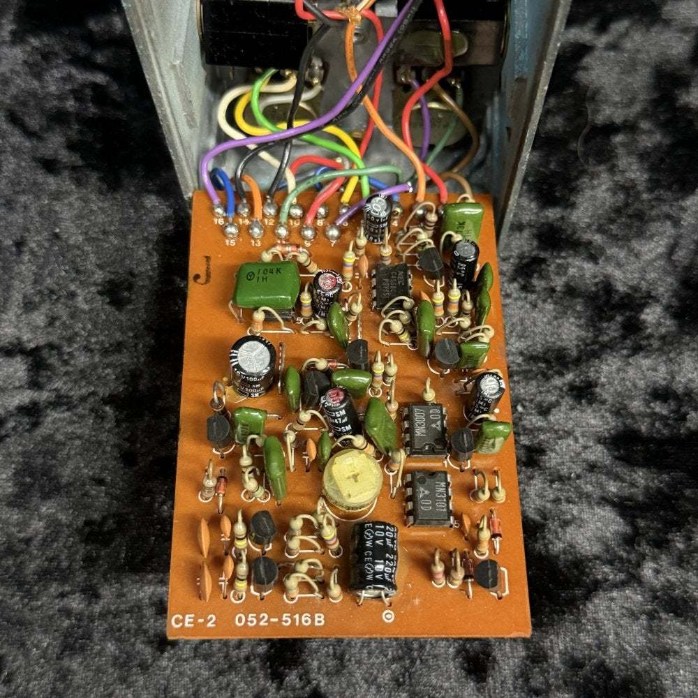 訳あり】BOSS CE-2 銀ネジ 日本製 楽器・機材 【訳あり】BOSS CE-2 銀