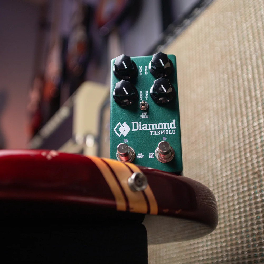 DIAMOND Guitar Pedals ダイヤモンドペダルス Diamond TREMOLO