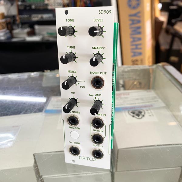 【即決可】Tip Top Audio 909-BD モジュラーシンセ(送料込) Tiptop Audio SD909 Snare Drum（中古）【楽器検索デジマート】