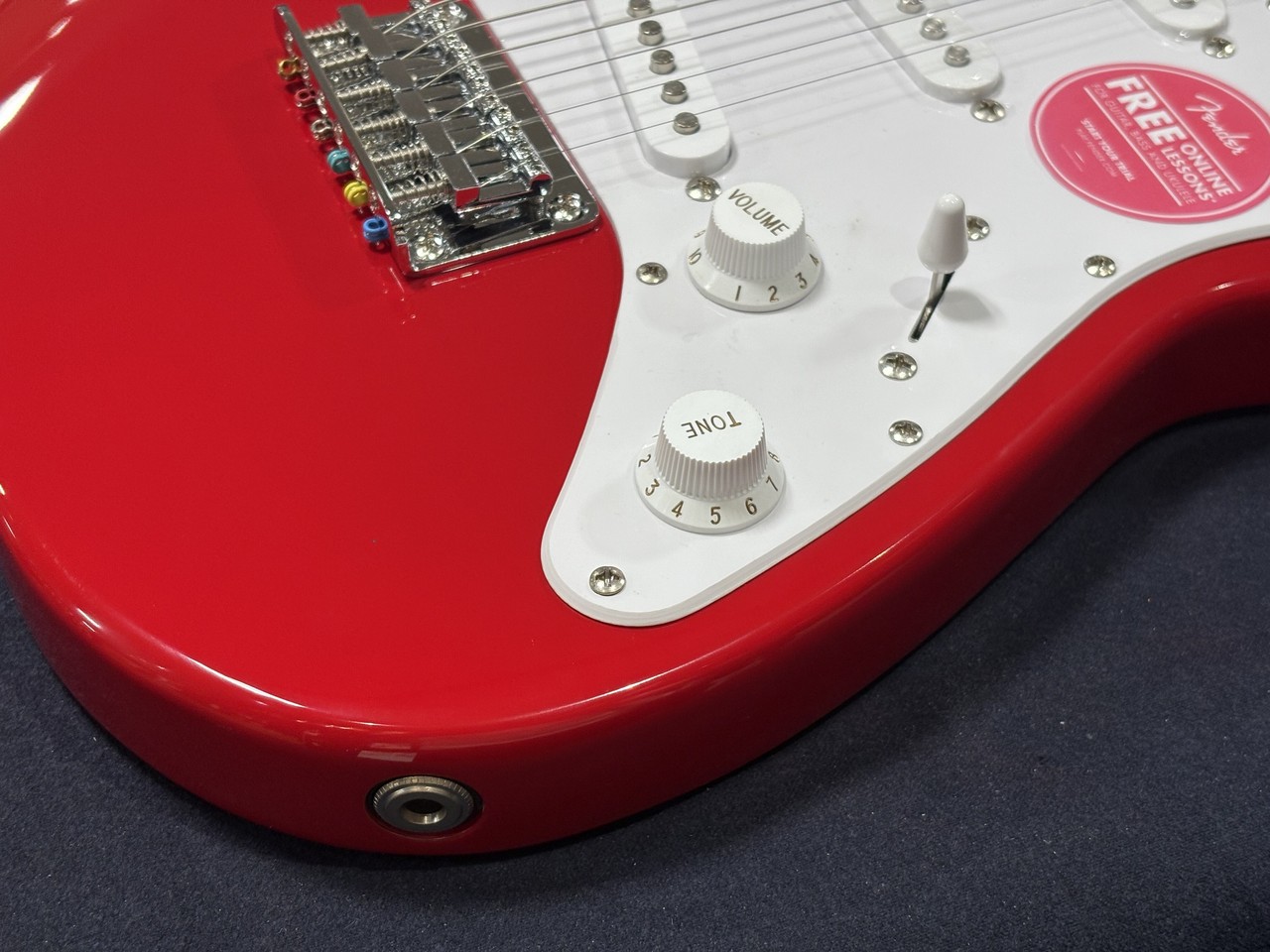 Squier by Fender Mini Stratocaster Laurel Fingerboard Dakota Red