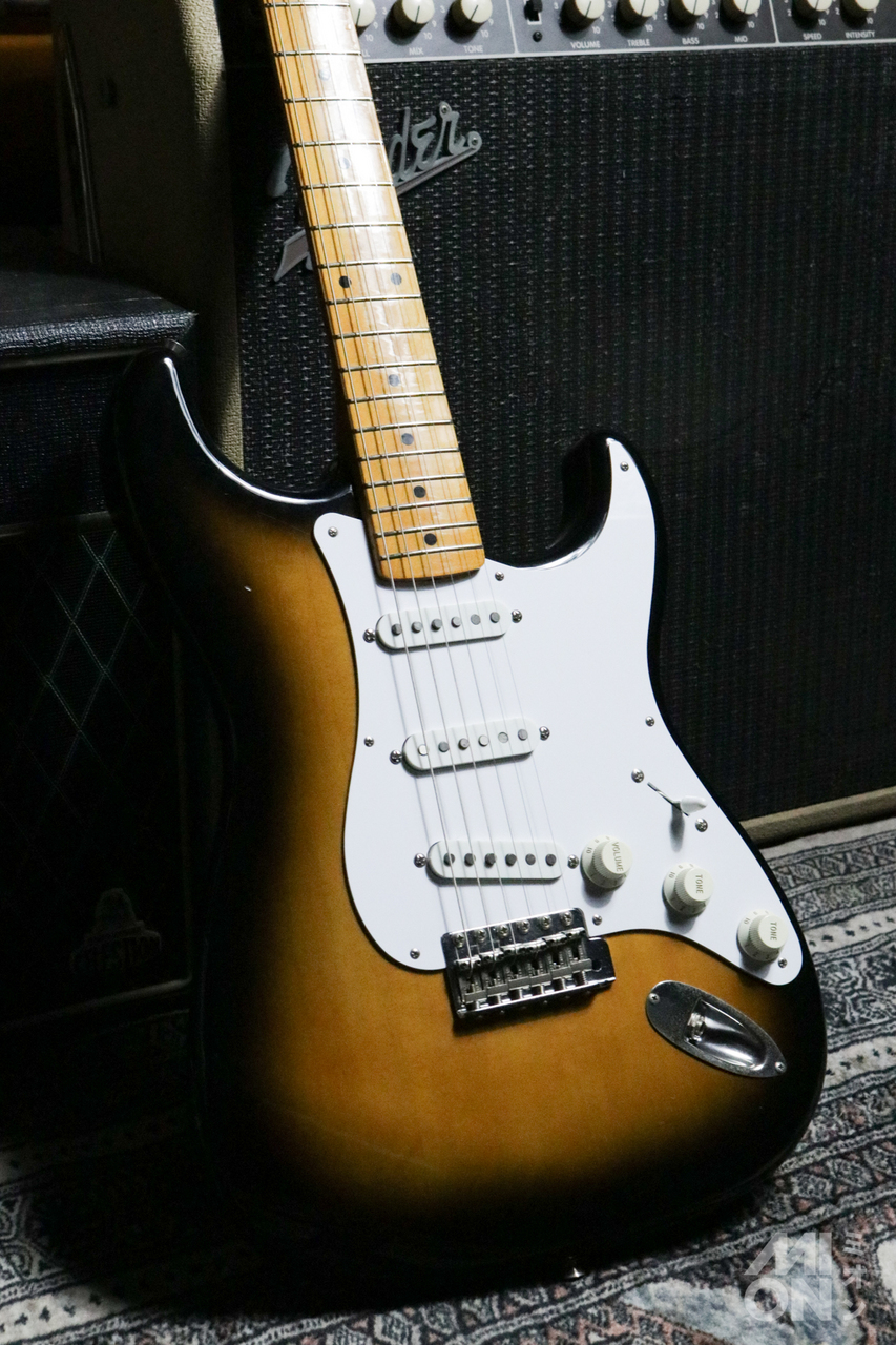 Fender Japan ST54-55 2TS w/ Monty's Guitars '54 Stratocaster