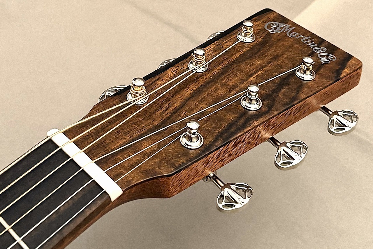 Martin 【弾きやすさ抜群のNewモデル!】 SC-13E Modern #3040043