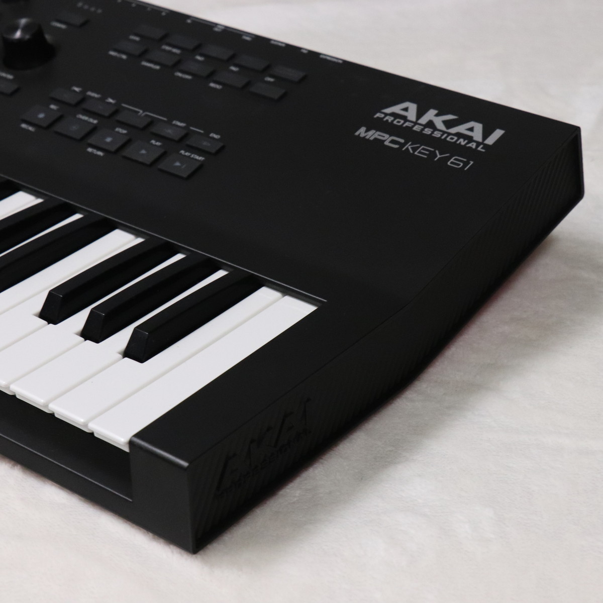 AKAI MPC KEY 61 【梅田店】（中古/送料無料）【楽器検索デジマート】