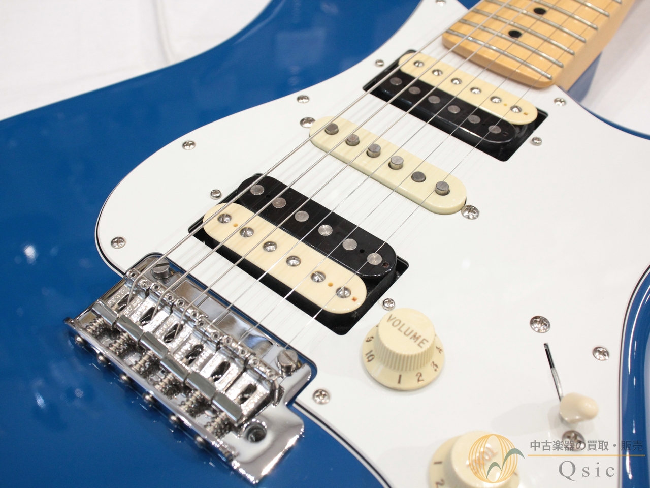 Fender 2024 MIJ Hybrid II Stratocaster HSH Maple Forest Blue