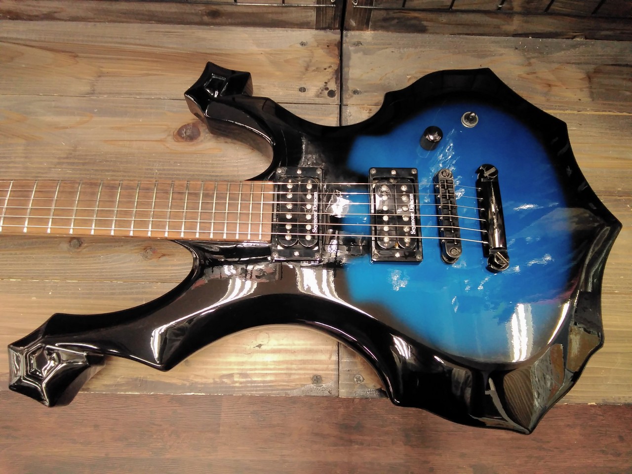 EDWARDS / E-K-GA/TM DIR EN GREY 薫モデル EDWARDS DIR EN GREY 薫モデル E-K-GA/TM Black Blue Skull 買取