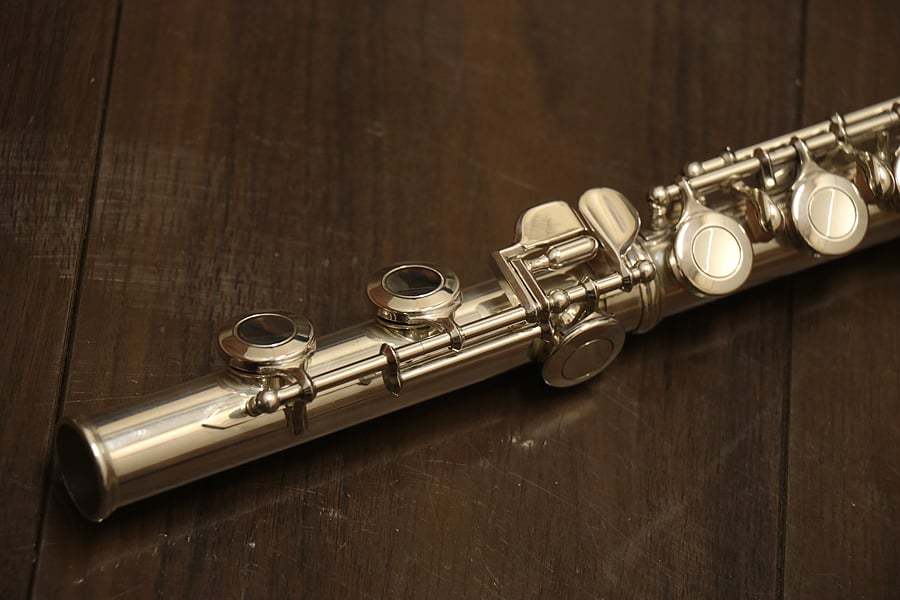 Miyazawa ミヤザワ フルート MGA 総銀製 フルート】Miyazawa 総銀製フルートのご紹介｜島村楽器 グランフロント