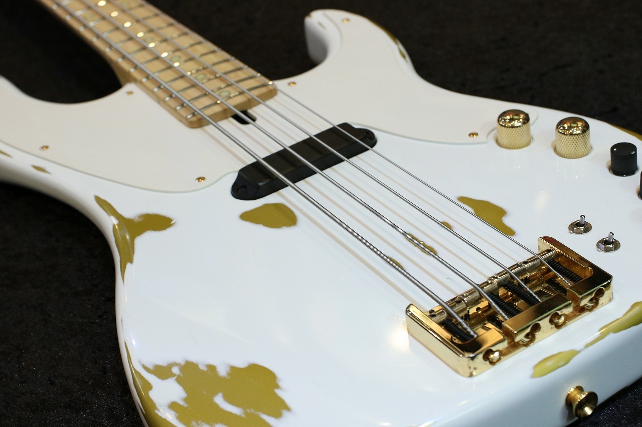 ベースギター Xotic XTB-1T 4st Olympic White Over Aztec Gold Heavy Aged